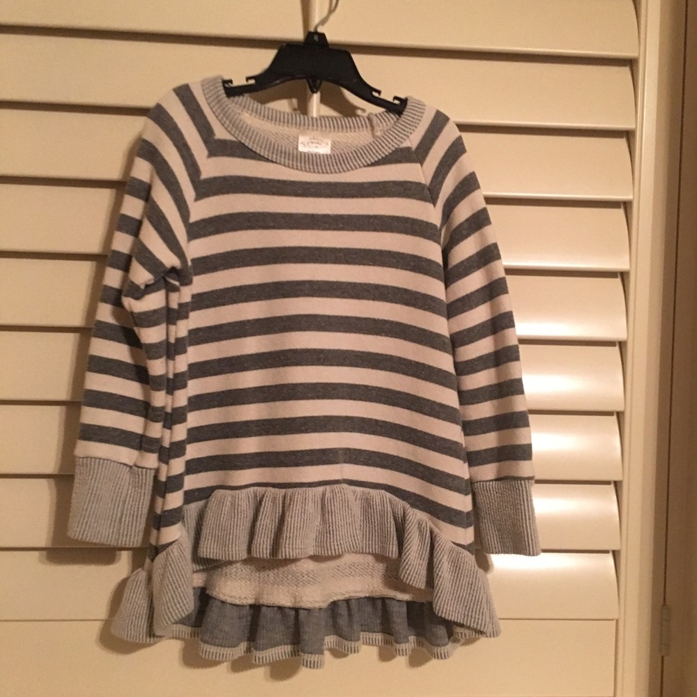 Persnickety hi-low grey and cream sweatshirt